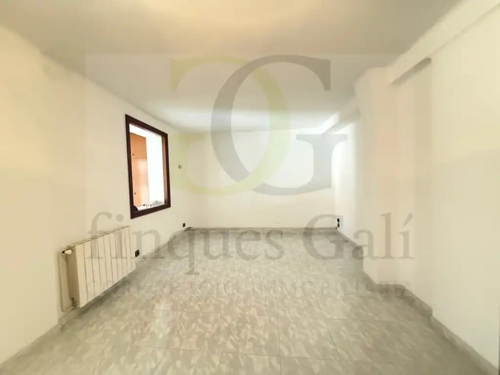 Living room of Flat for sale in Manresa  with Terrace, Storage room and Oven