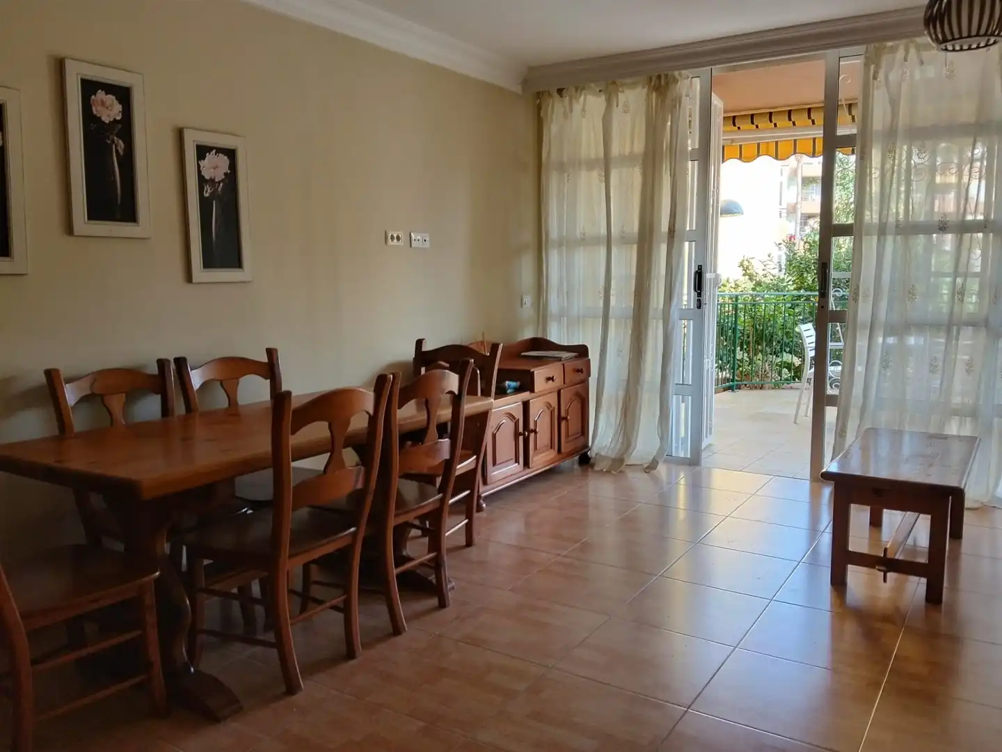 Esszimmer von Erdgeschoss zur Miete in Arona mit Terrasse, Möbliert und Ofen