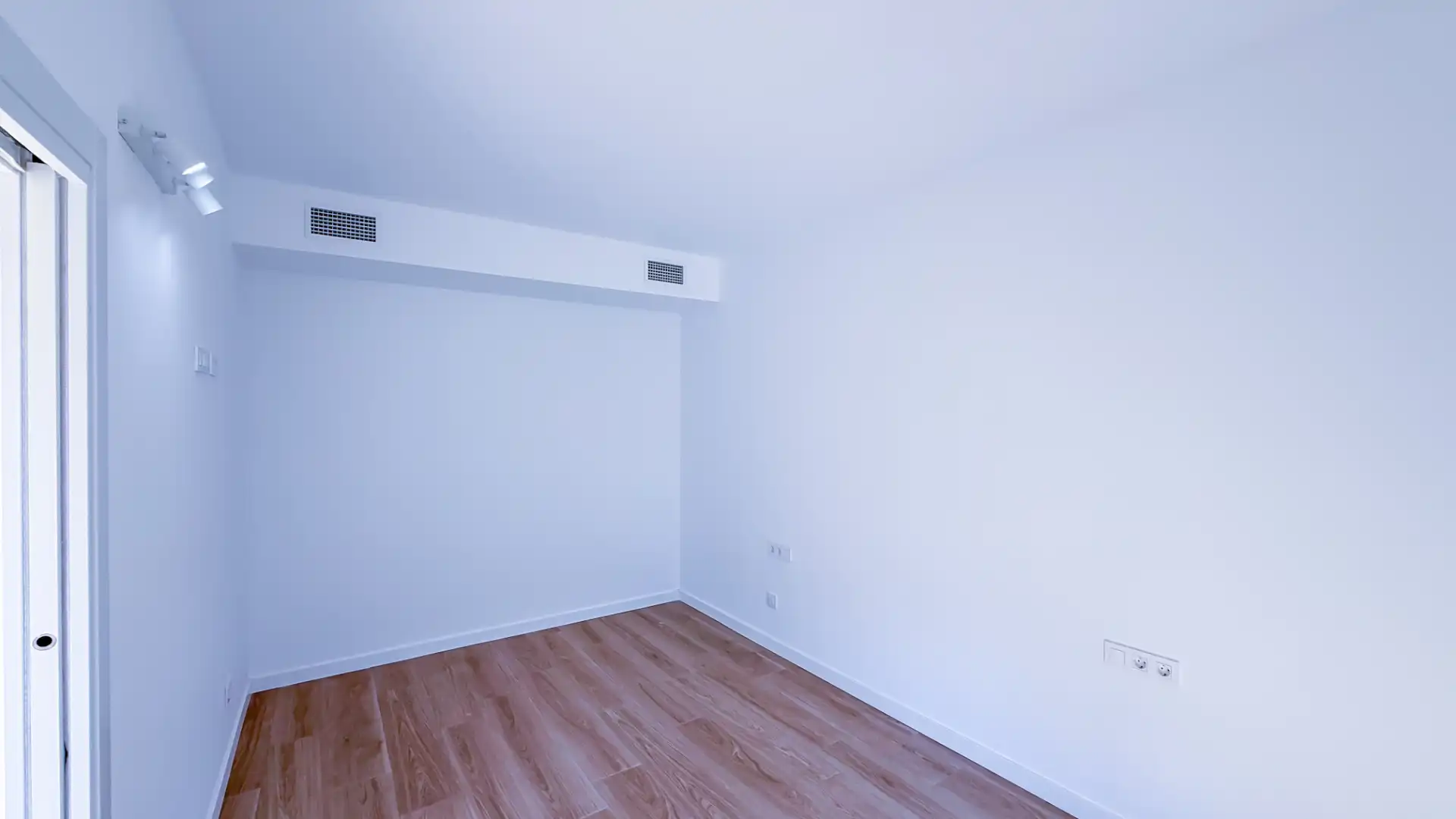 Flat for rent in Olot  with Air Conditioner, Heating and Oven