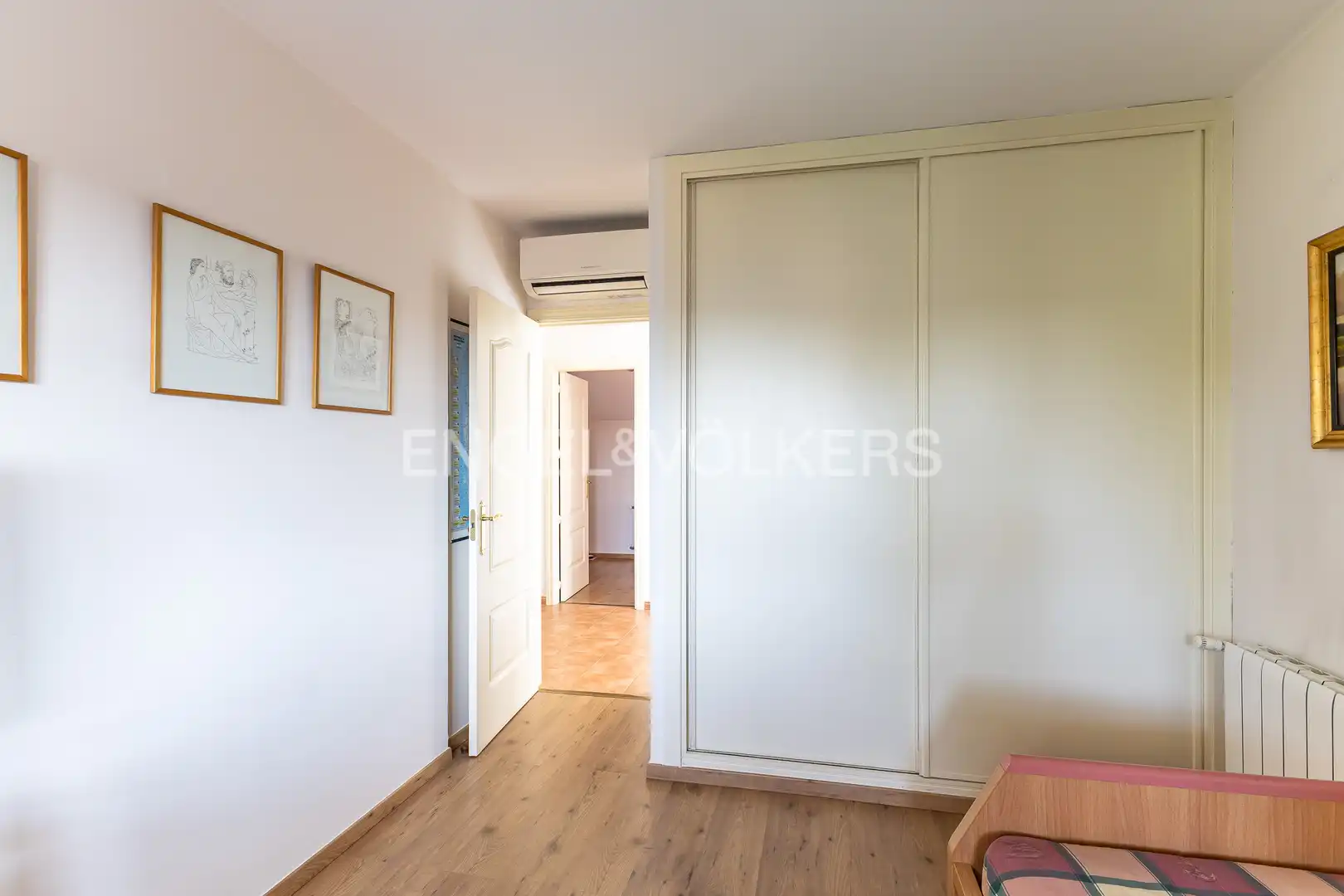 Bedroom of Detached homes for sale in Madrid  with Air Conditioner, Heating and Private garden