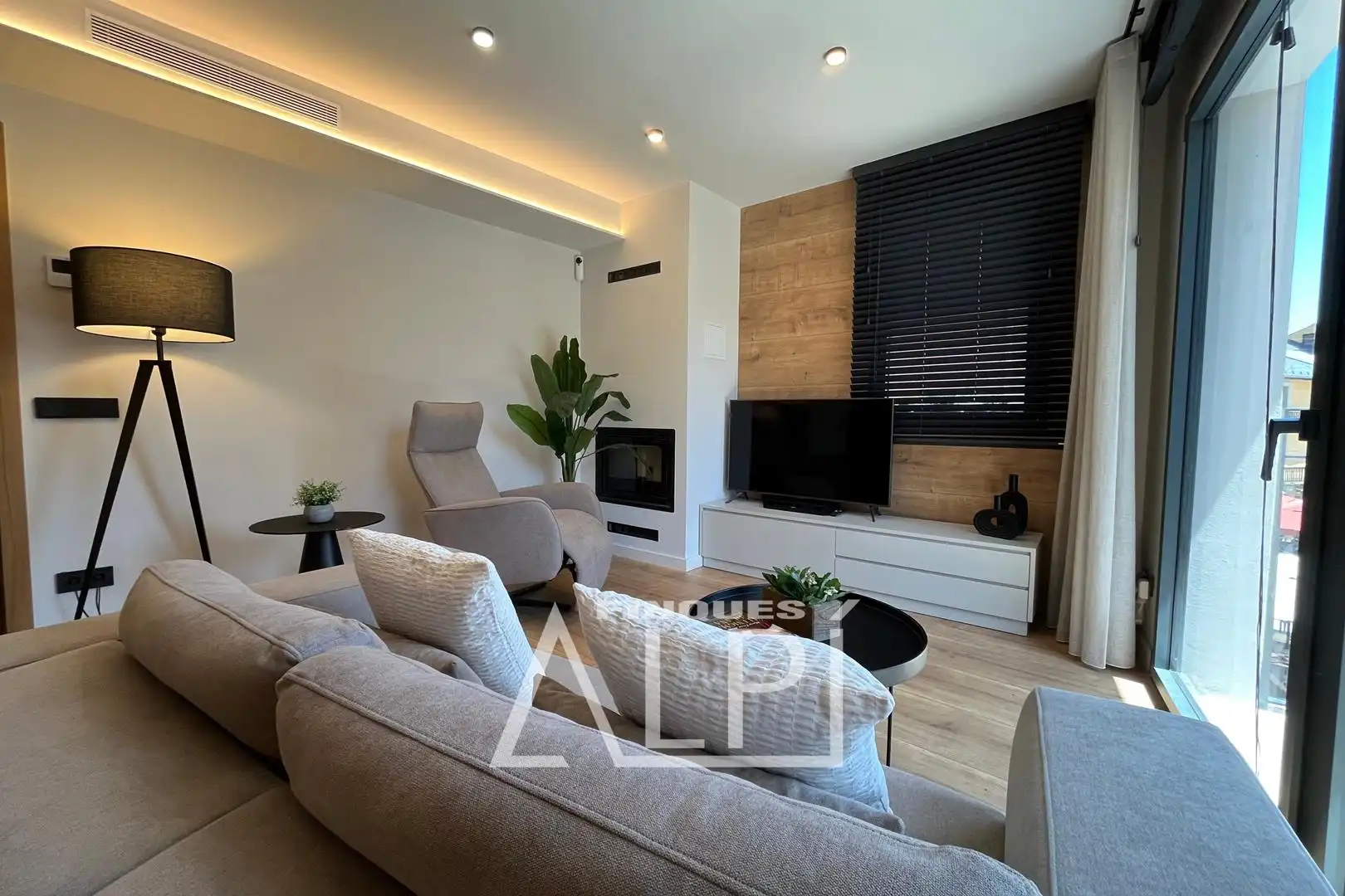 Sala d'estar de Apartament en venda en Puigcerdà amb Calefacció, Parquet i Traster