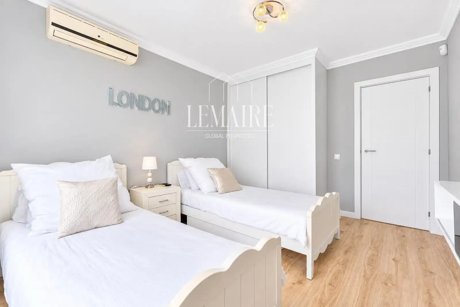 Bedroom of Houses for sale in Adeje  with Air Conditioner, Terrace and Storage room