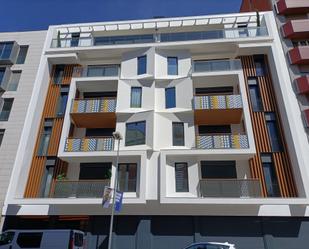 Exterior view of Study to rent in Girona Capital  with Air Conditioner