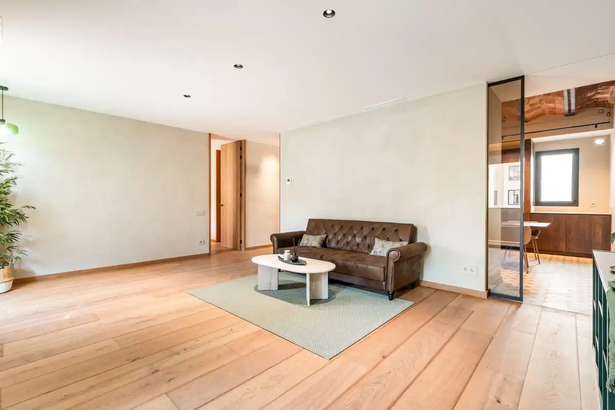 Piso con terraza en venta en Ronda de la Universitat, imagen 6