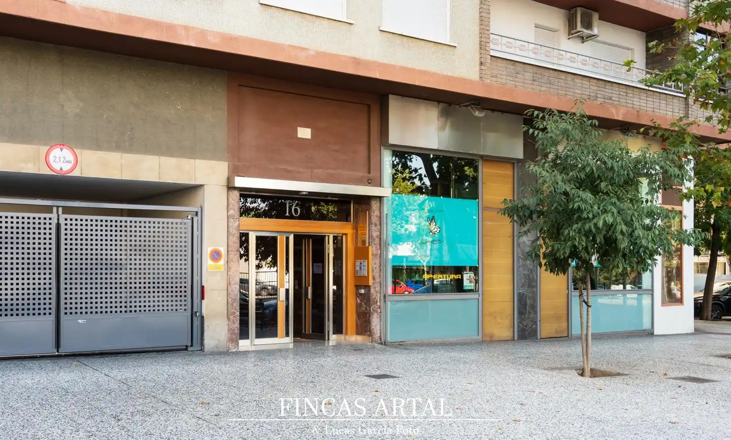 Flat for sale in De Cesáreo Alierta, La Granja