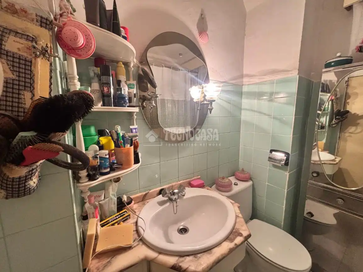 Bany de Pis en venda en Alcalá de Henares amb Calefacció