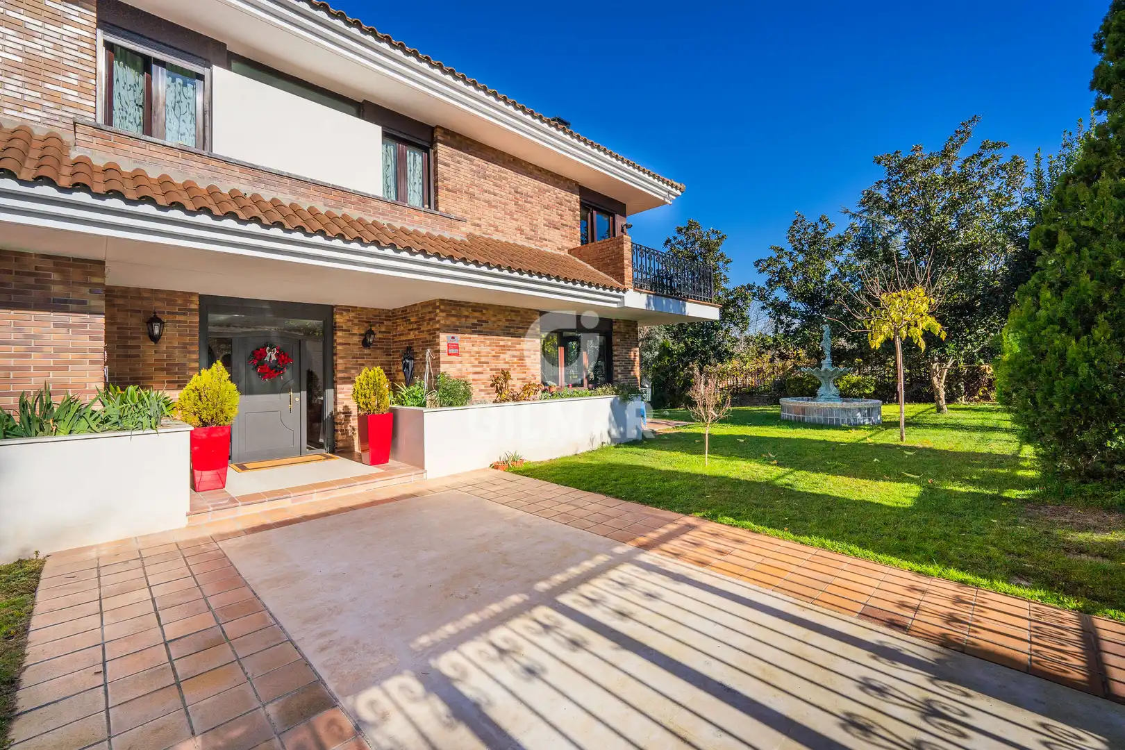 Jardí de Casa o xalet en venda en Pozuelo de Alarcón amb Calefacció, Jardí privat i Piscina