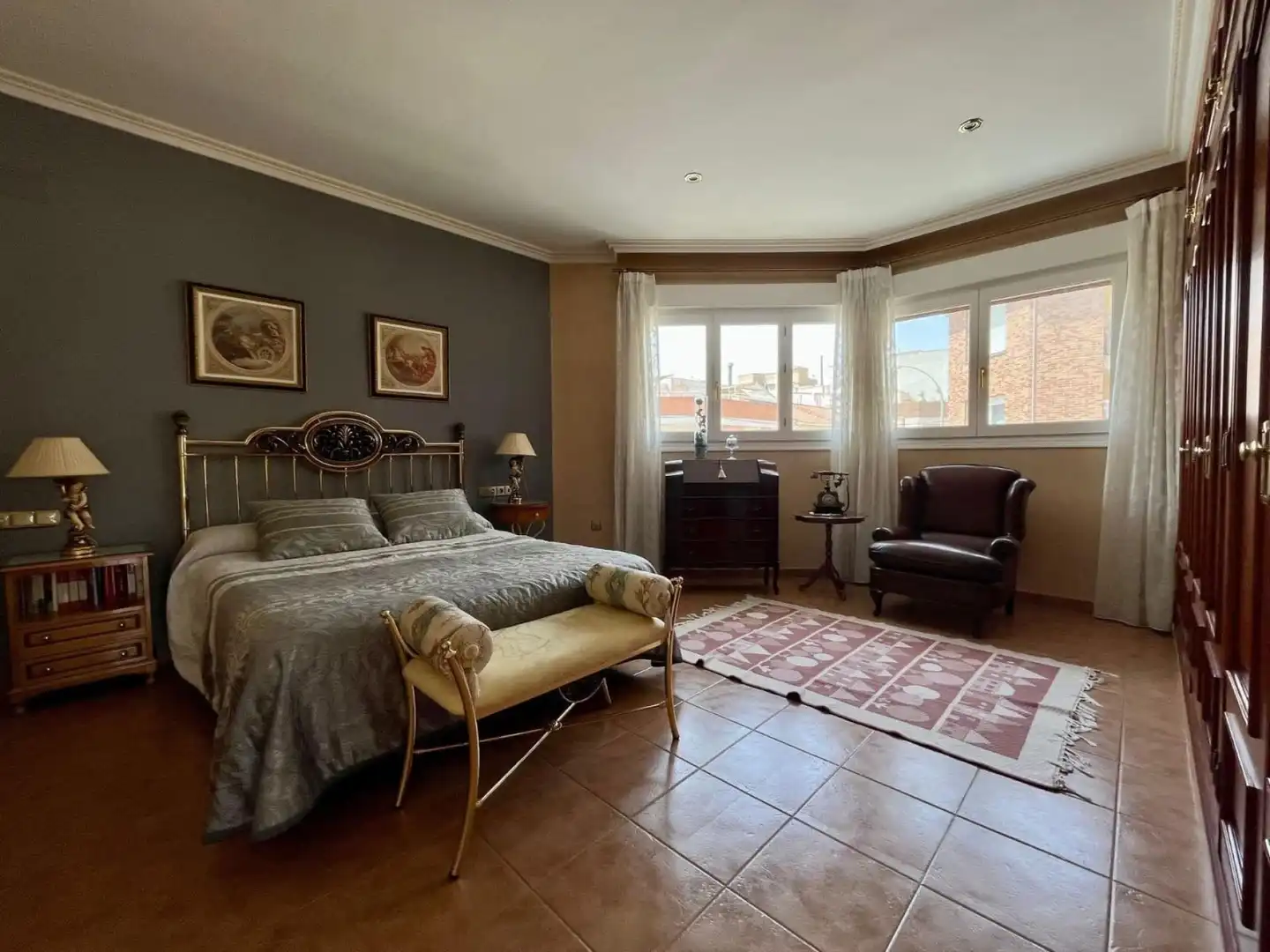 Houses for sale in Sax