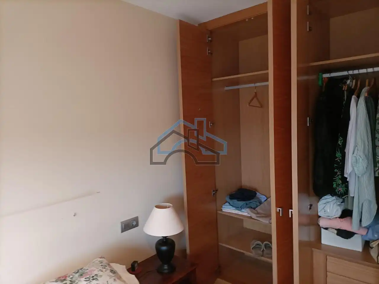 Schlafzimmer von Dachboden zur Miete in Cambre  mit Heizung, Parkett und Terrasse