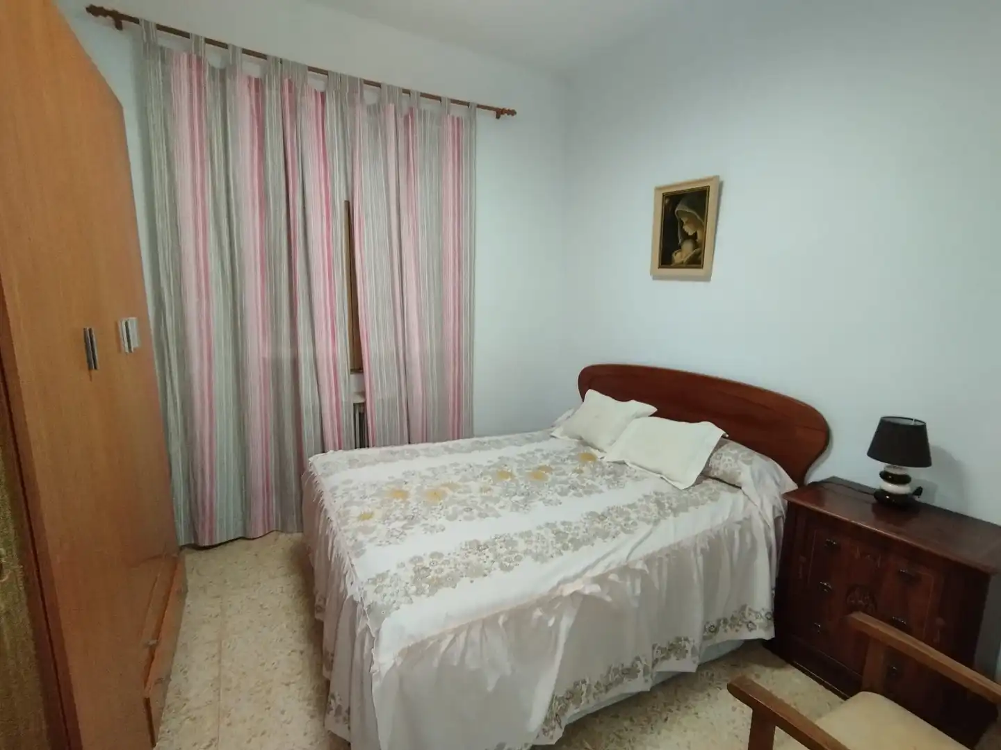Dormitori de Finca rústica en venda en Tomelloso amb Aire condicionat, Jardí privat i Piscina