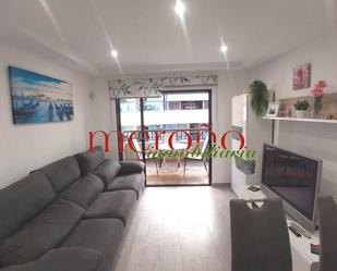 Sala d'estar de Apartament de lloguer en Santa Pola amb Aire condicionat, Terrassa i Balcó