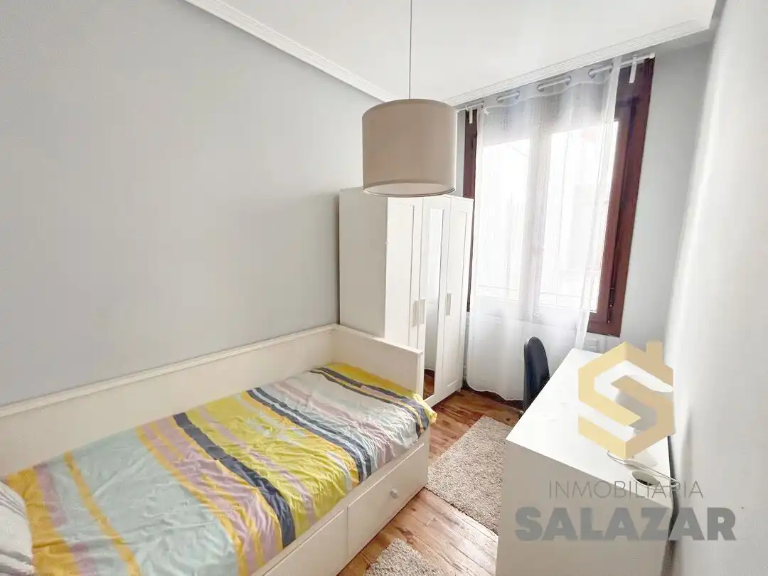 Habitación de Piso de alquiler en Bilbao  con Calefacción