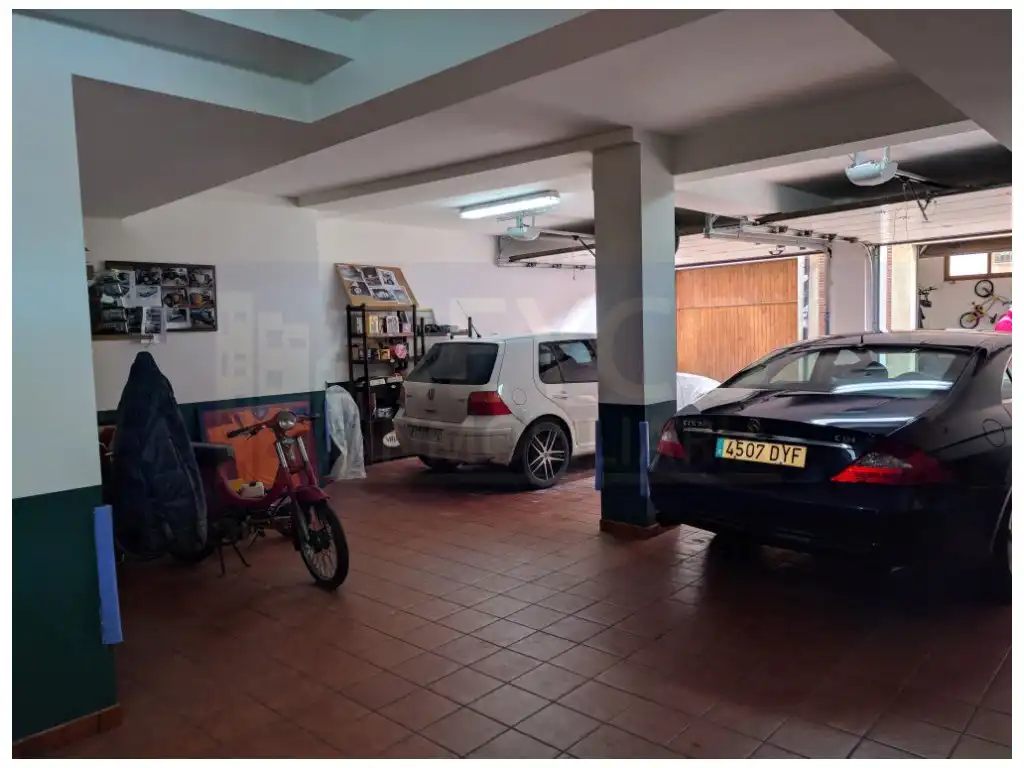 Parking of Houses for rent in Santo Domingo de la Calzada  with Private garden and Balcony