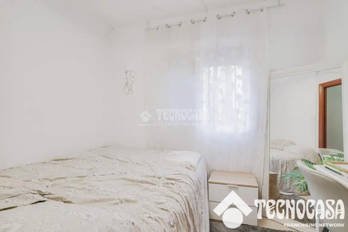 Habitación de Piso en venta en Santa Coloma de Gramenet