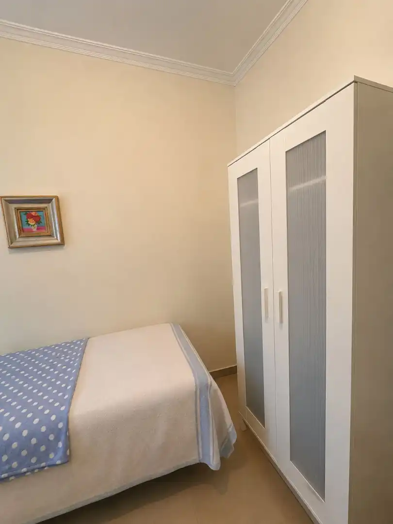 Habitación de Casa o chalet en venta en O Grove   con Calefacción, Jardín privado y Terraza