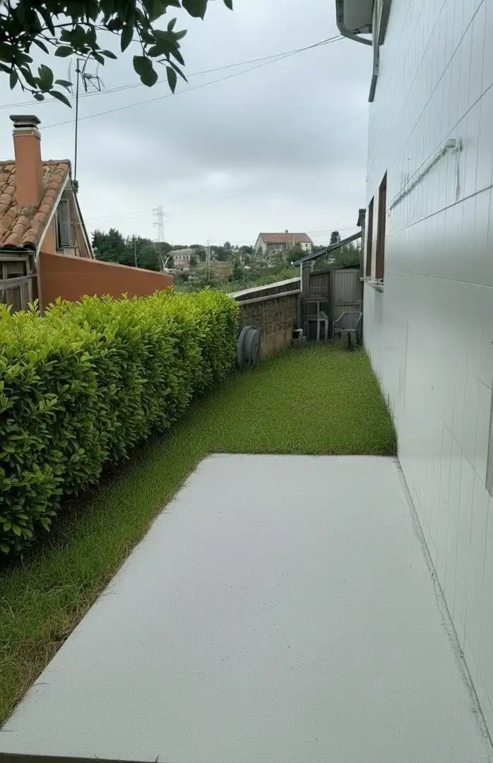 Terrassa de Casa o xalet en venda en Castrillón amb Jardí privat