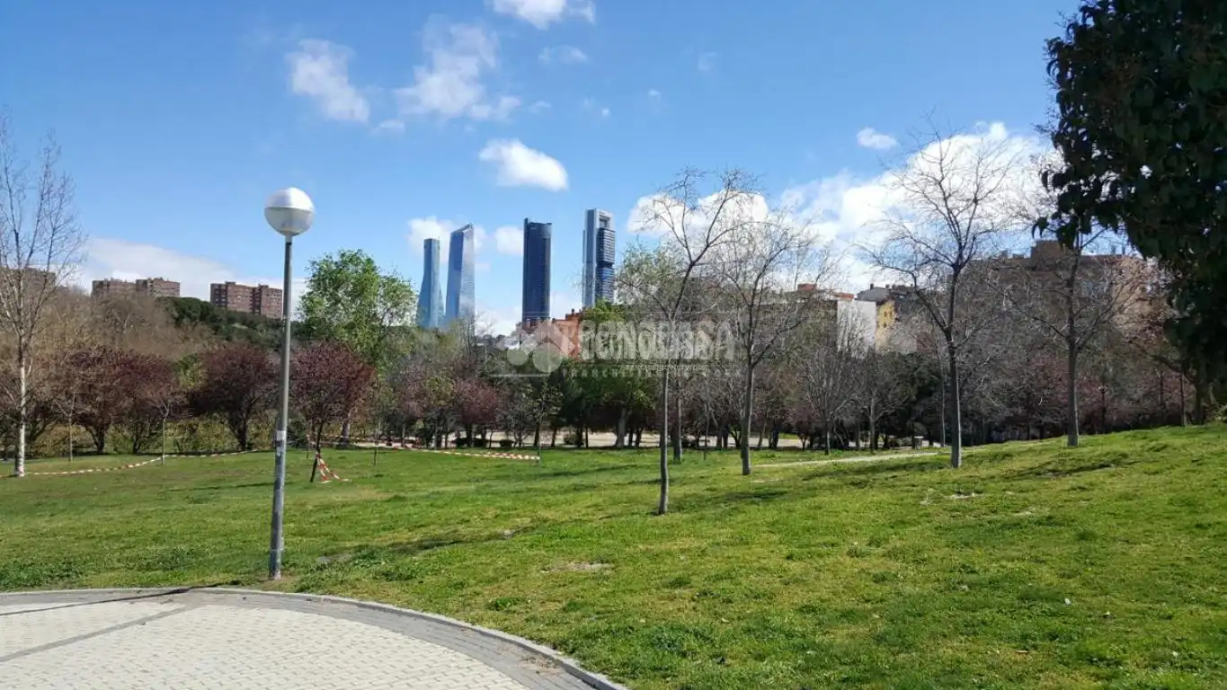 Casa o xalet en venda en Madrid amb Aire condicionat i Calefacció