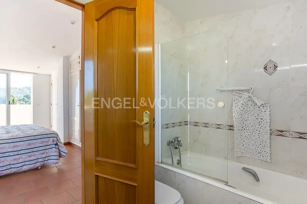 Bathroom of Houses for sale in Dénia  with Air Conditioner, Heating and Private garden