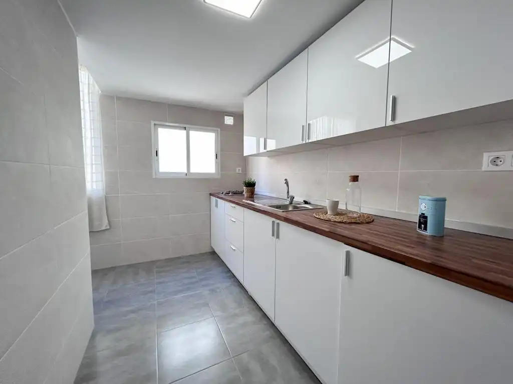 Habitació a BARCELONA, 6, Puçol Ciudad