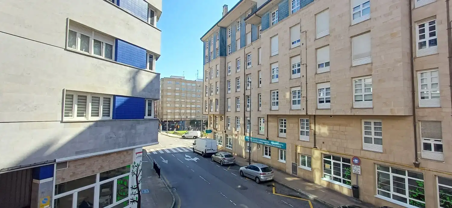 Vista exterior de Piso de alquiler en Gijón  con Calefacción, Trastero y Piscina