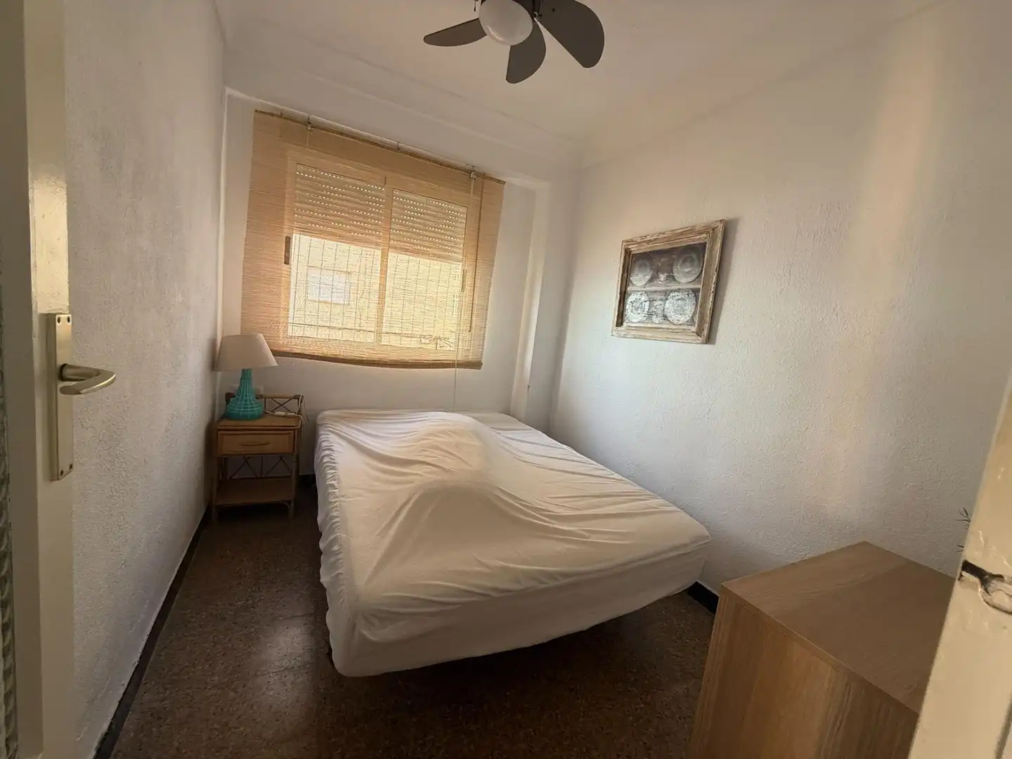 Habitación de Apartamento en venta en Tavernes de la Valldigna con Terraza, Trastero y Amueblado