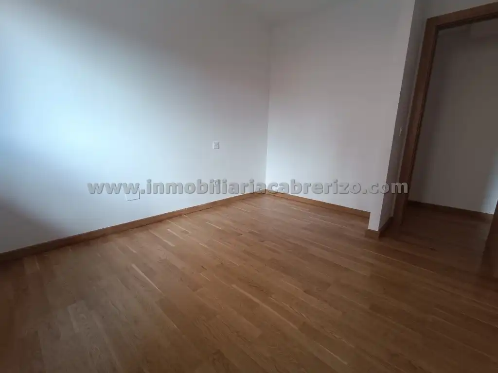 Apartamento en venta en Villamediana de Iregua con Calefacción, Jardín privado y Parquet