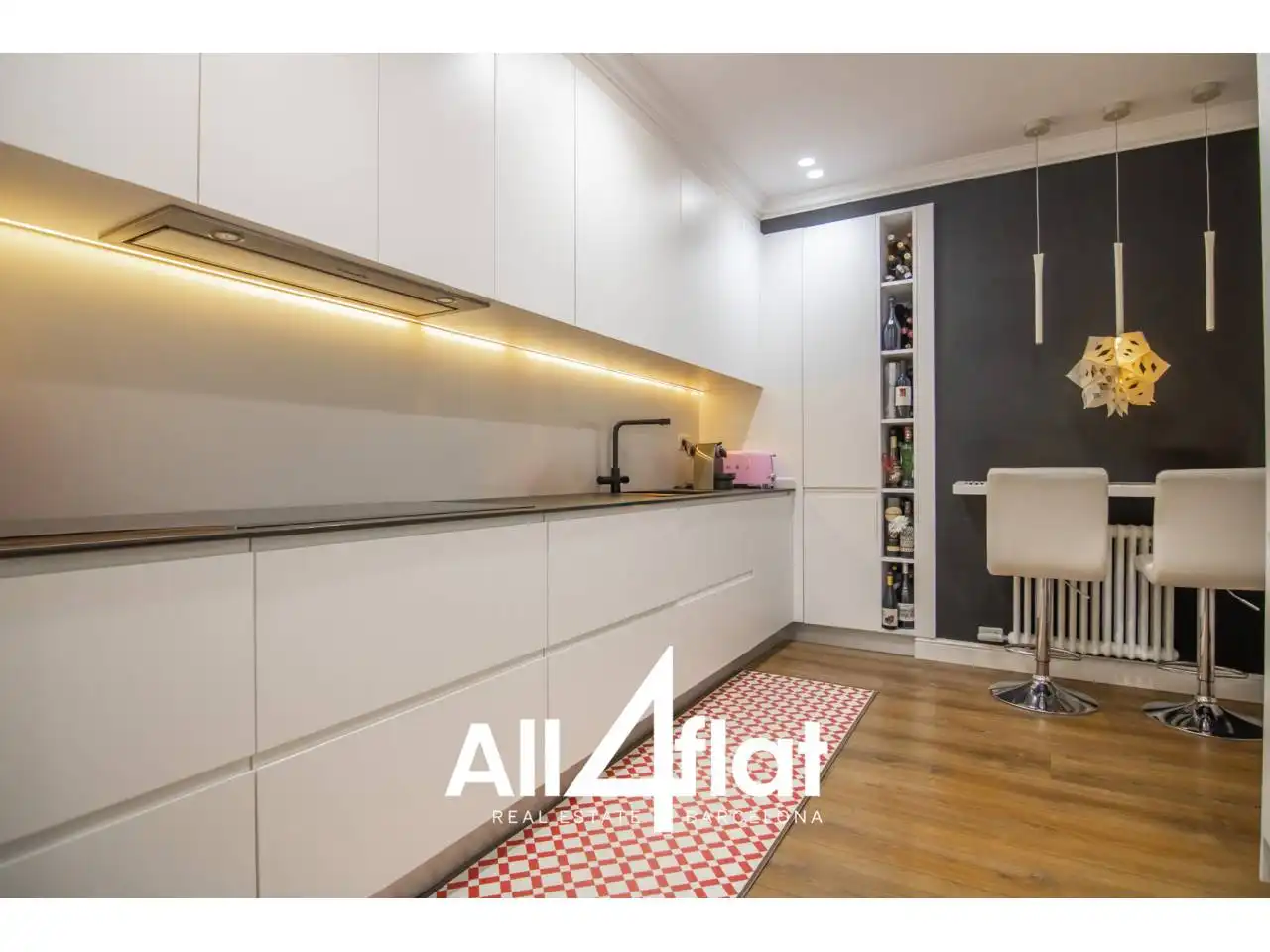 Kitchen of Flat for sale in Barcelona  with Air Conditioner, Heating and Parquet flooring