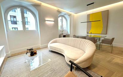 Sala d'estar de Pis en venda en  Madrid Capital amb Aire condicionat i Calefacció
