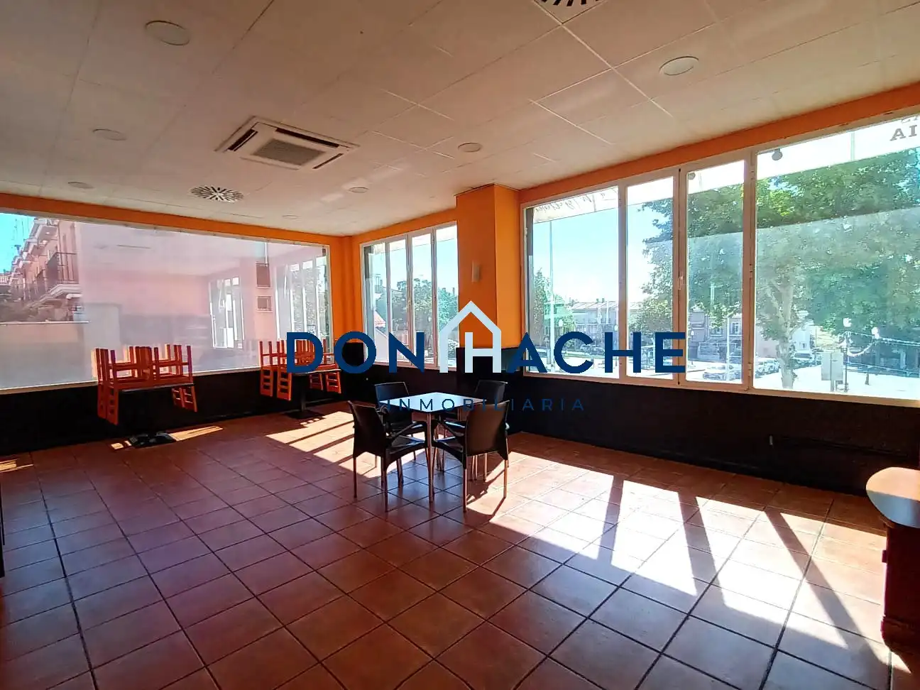 Local comercial en venda a Calle Campanario 14, imagen 2