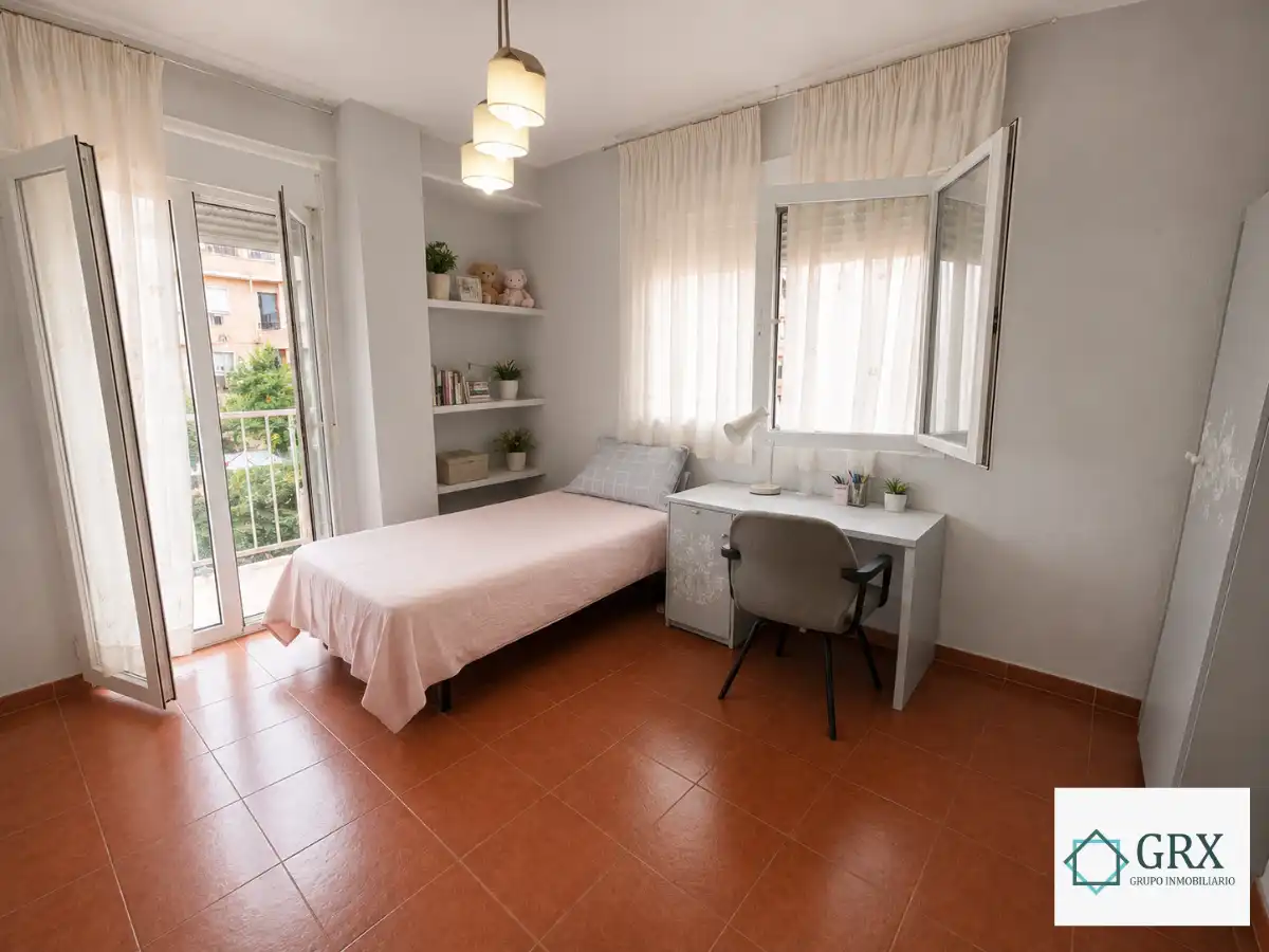 Schlafzimmer von Wohnung zur Miete in Granada mit Klimaanlage, Heizung und Terrasse