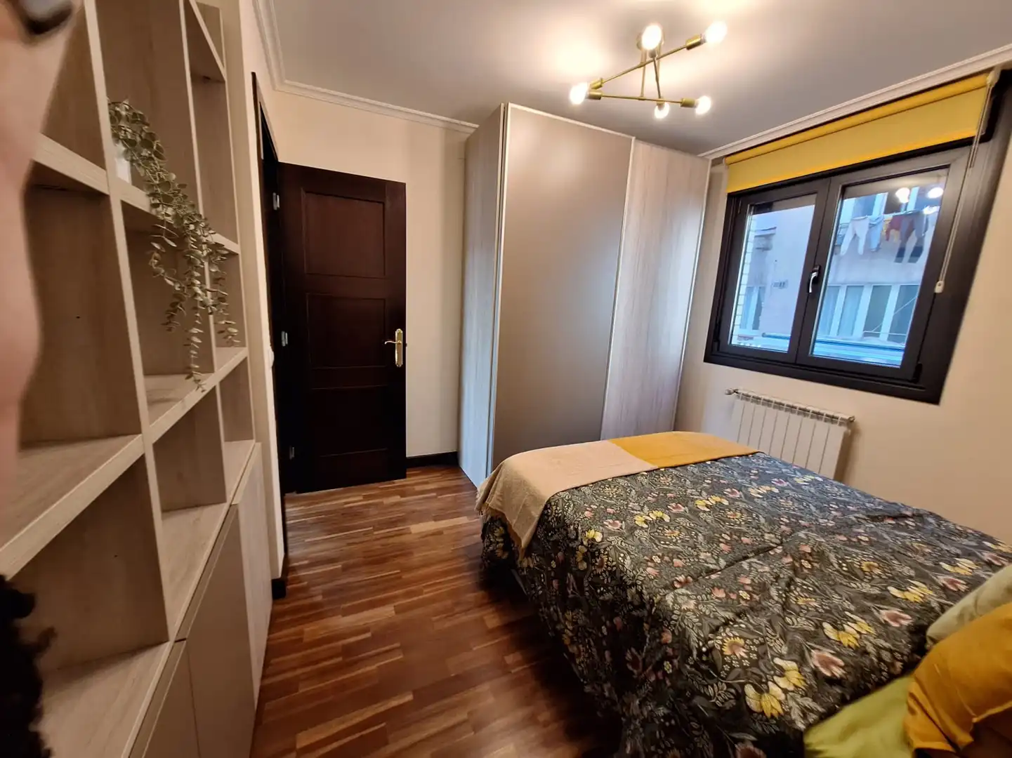 Dormitori de Pis de lloguer en Gijón  amb Calefacció, Parquet i Traster