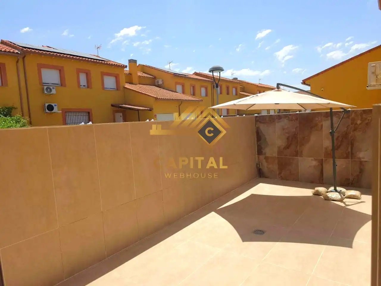 Terrassa de Casa adosada en venda en Magán amb Calefacció, Parquet i Terrassa