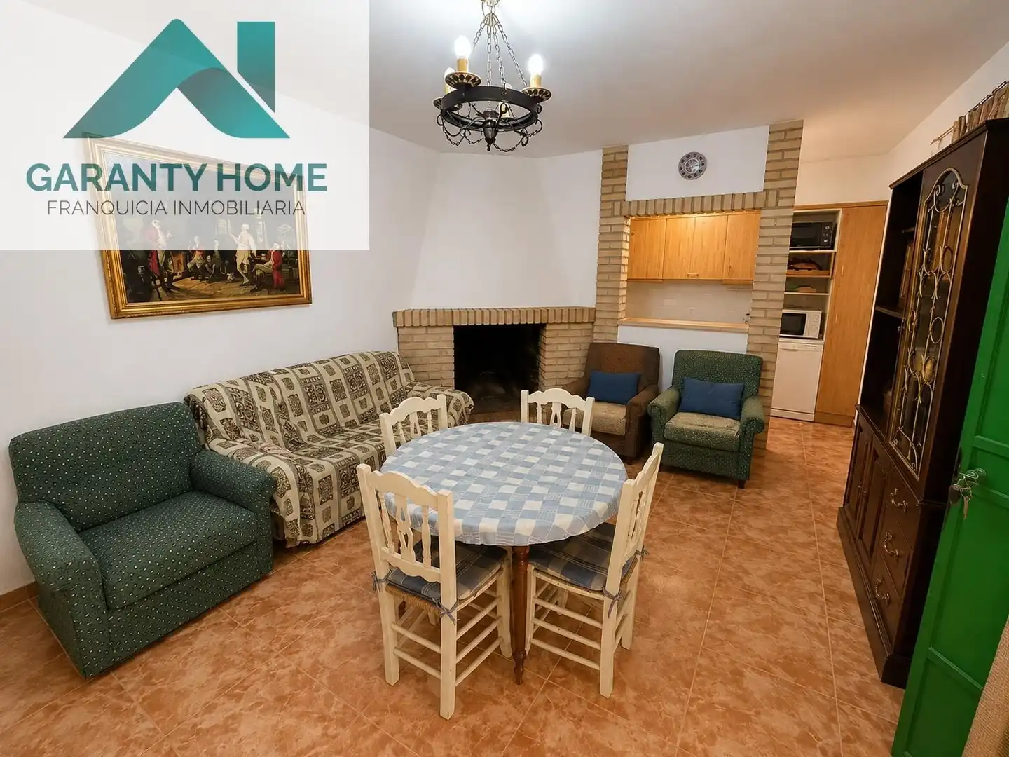 Sala de estar de Casa o chalet en venta en Martos con Jardín privado, Trastero y Piscina