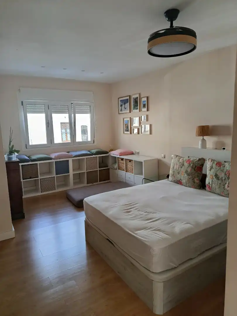 Dormitori de Casa adosada de lloguer en Roquetas de Mar amb Aire condicionat, Parquet i Traster