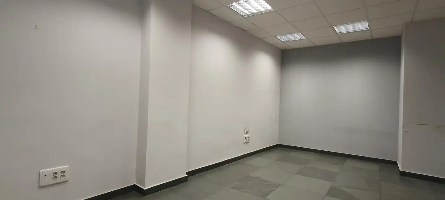 Geschaftsraum zum Verkauf in León Capital 
