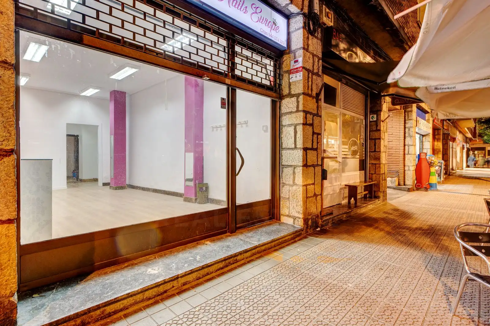 Gewerbefläche zum Verkauf in Calle Calixto Diez 9 9, imagen 3