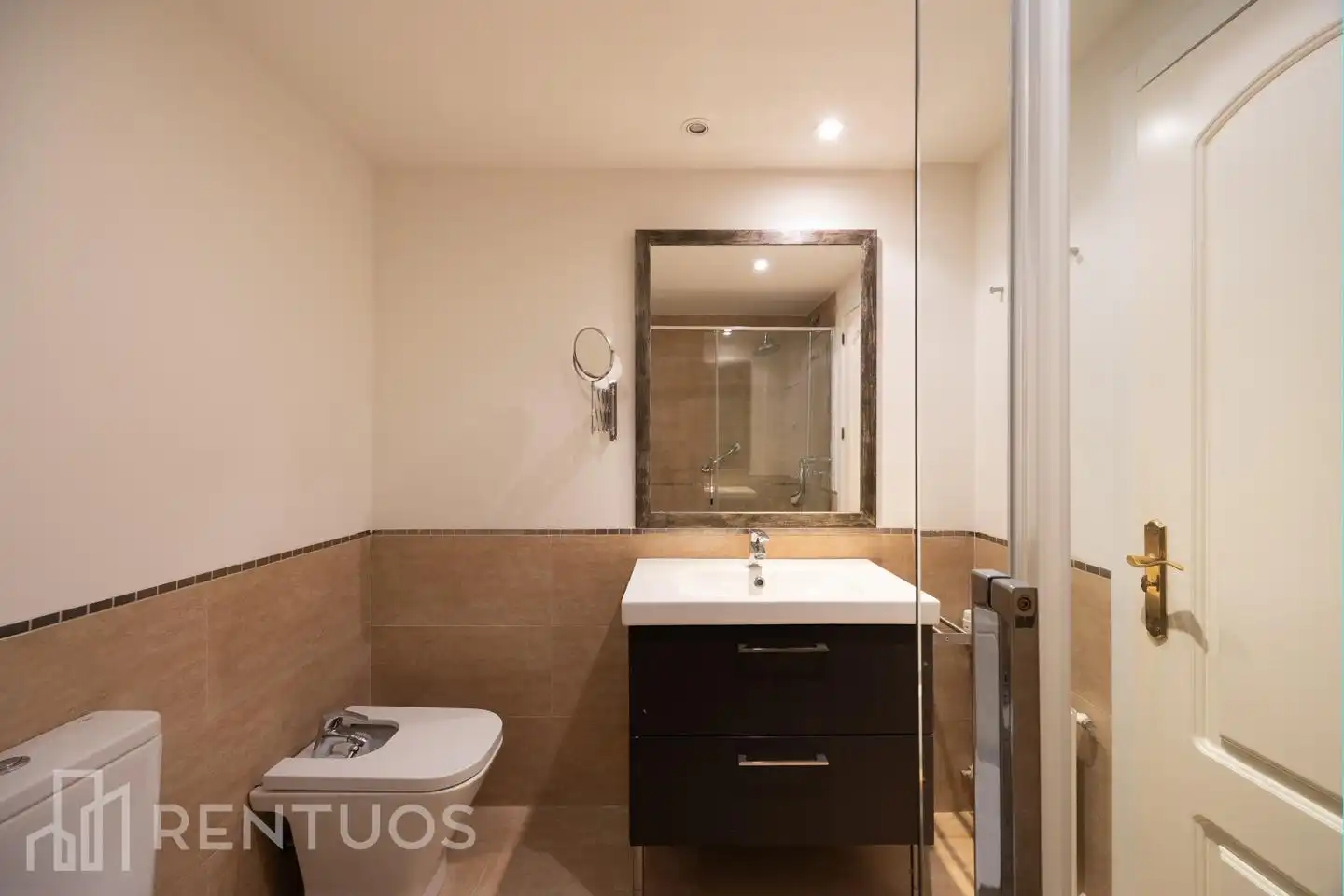 Wohnung zur Miete in Calle del Poeta Esteban de Villegas, Jerónimos