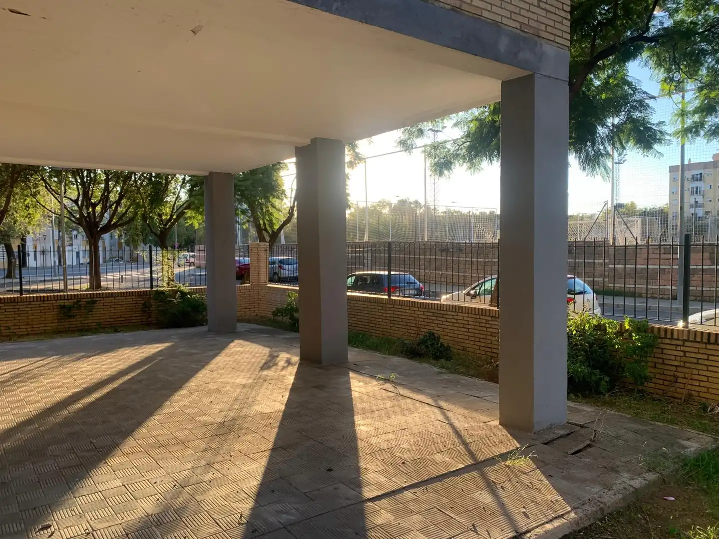 Parking of Flat for sale in Sevilla  with Air Conditioner and Furnished