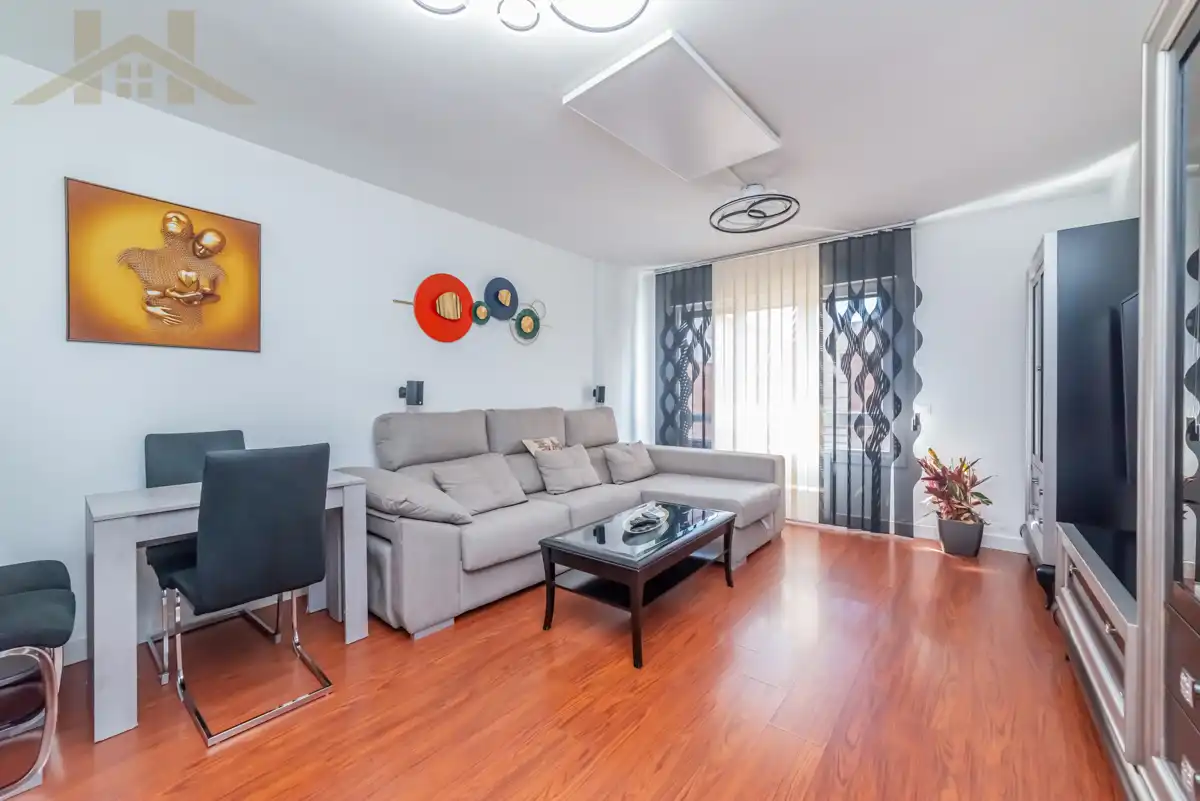 Sala de estar de Ático en venta en Valdemoro con Aire acondicionado, Calefacción y Terraza