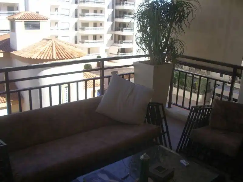 Piso en venta en El Raval - Portes Encarnades