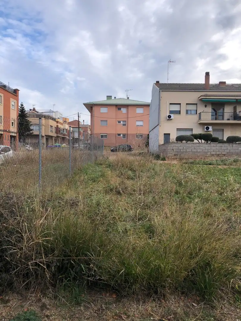 Terreny residencial en venda a Carrer FONT