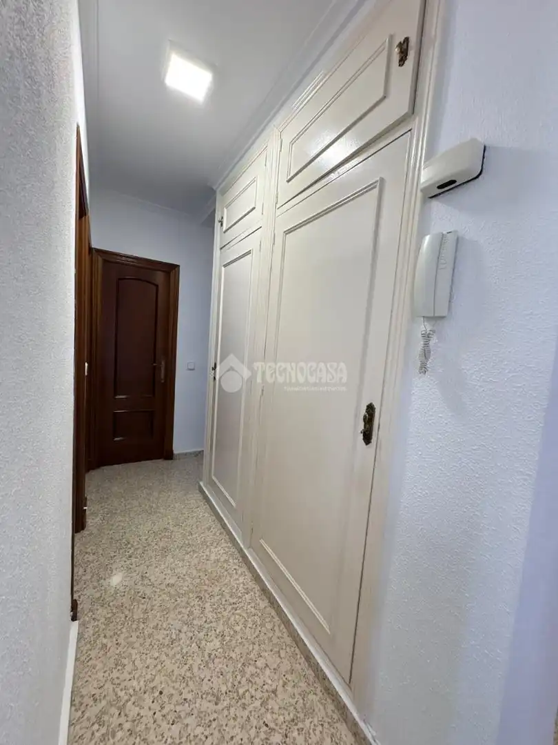 Flat for rent in Casco Antiguo