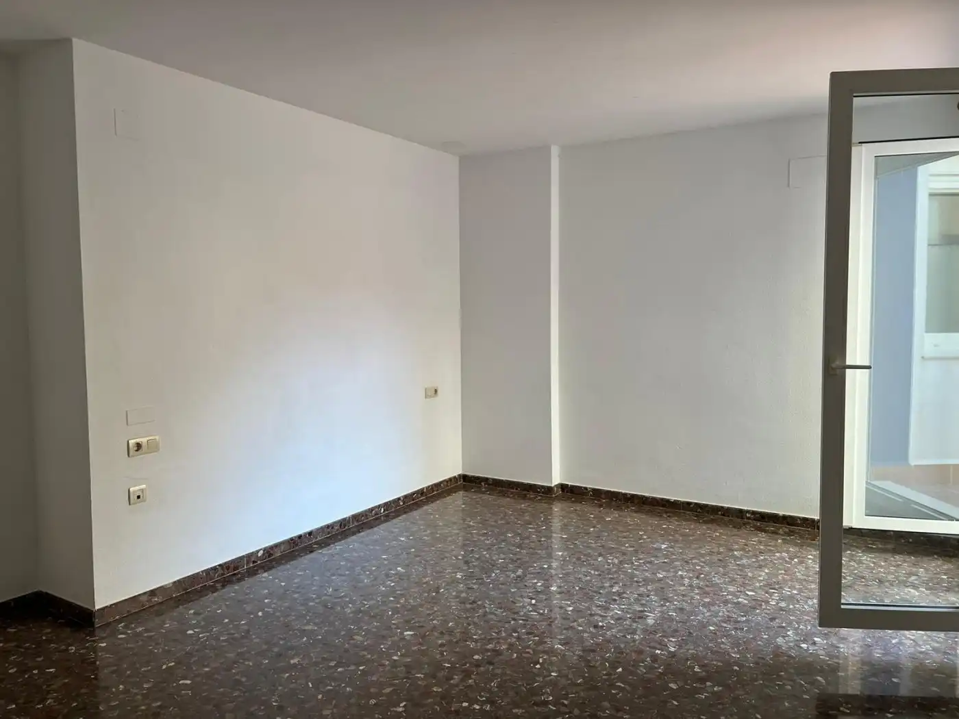 Wohnung zur Miete in Ontinyent mit Klimaanlage und Abstellraum