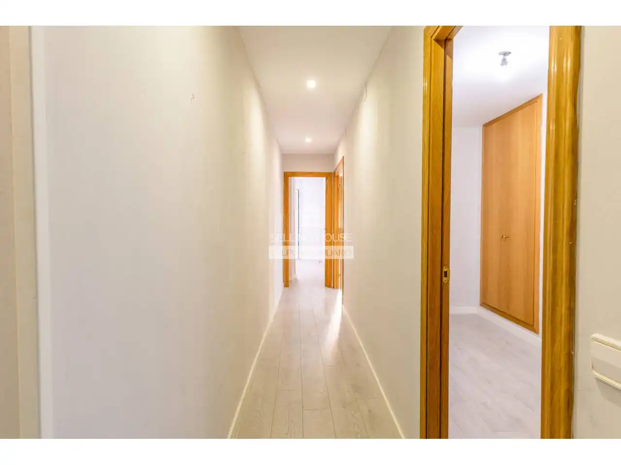 Flat for sale in Valencia  with Heating, Parquet flooring and Balcony