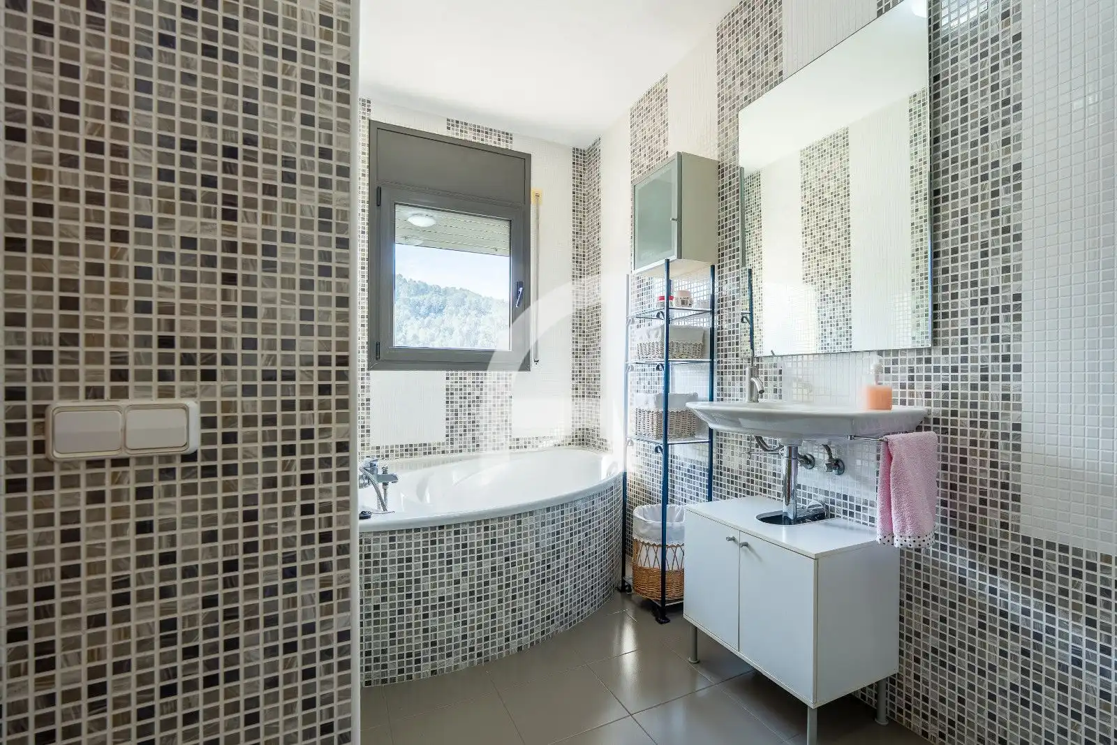 Baño de Ático en venta en Cervelló con Calefacción
