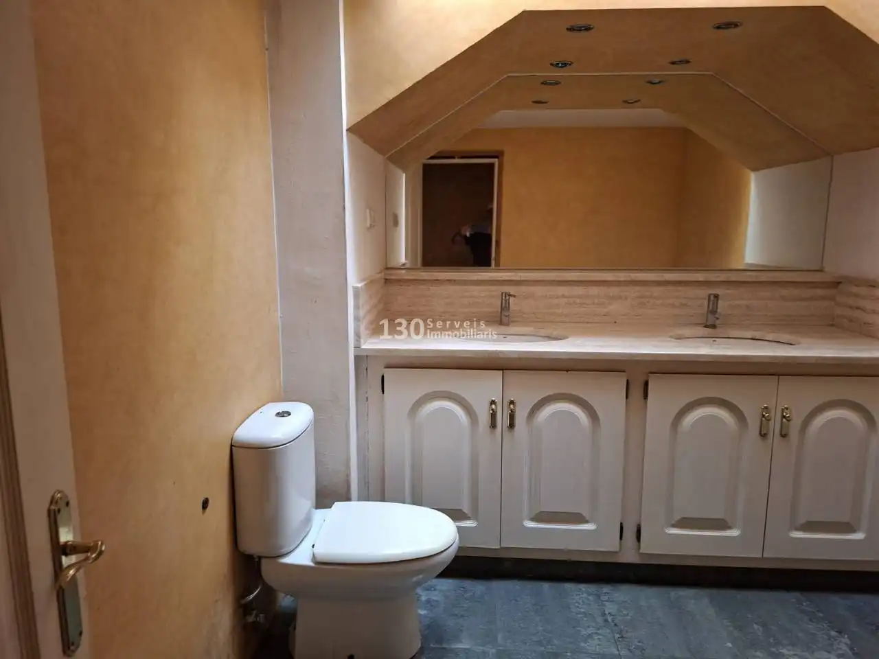 Bany de Casa adosada en venda en Torroella de Montgrí amb Jardí privat, Terrassa i Piscina