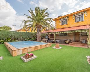 Garden of House or chalet for sale in Camarena  with Air Conditioner, Heating and Private garden