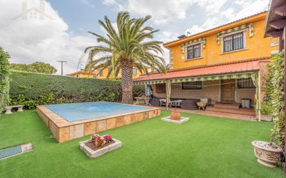 Jardí de Casa o xalet en venda en Camarena amb Aire condicionat, Calefacció i Jardí privat