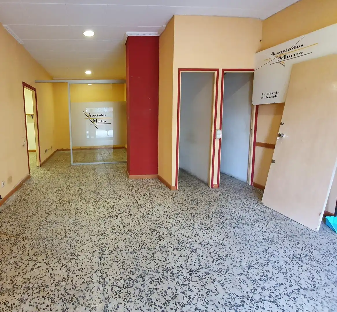 Gewerbefläche zum Verkauf in Carrer de Lusitània, imagen 12