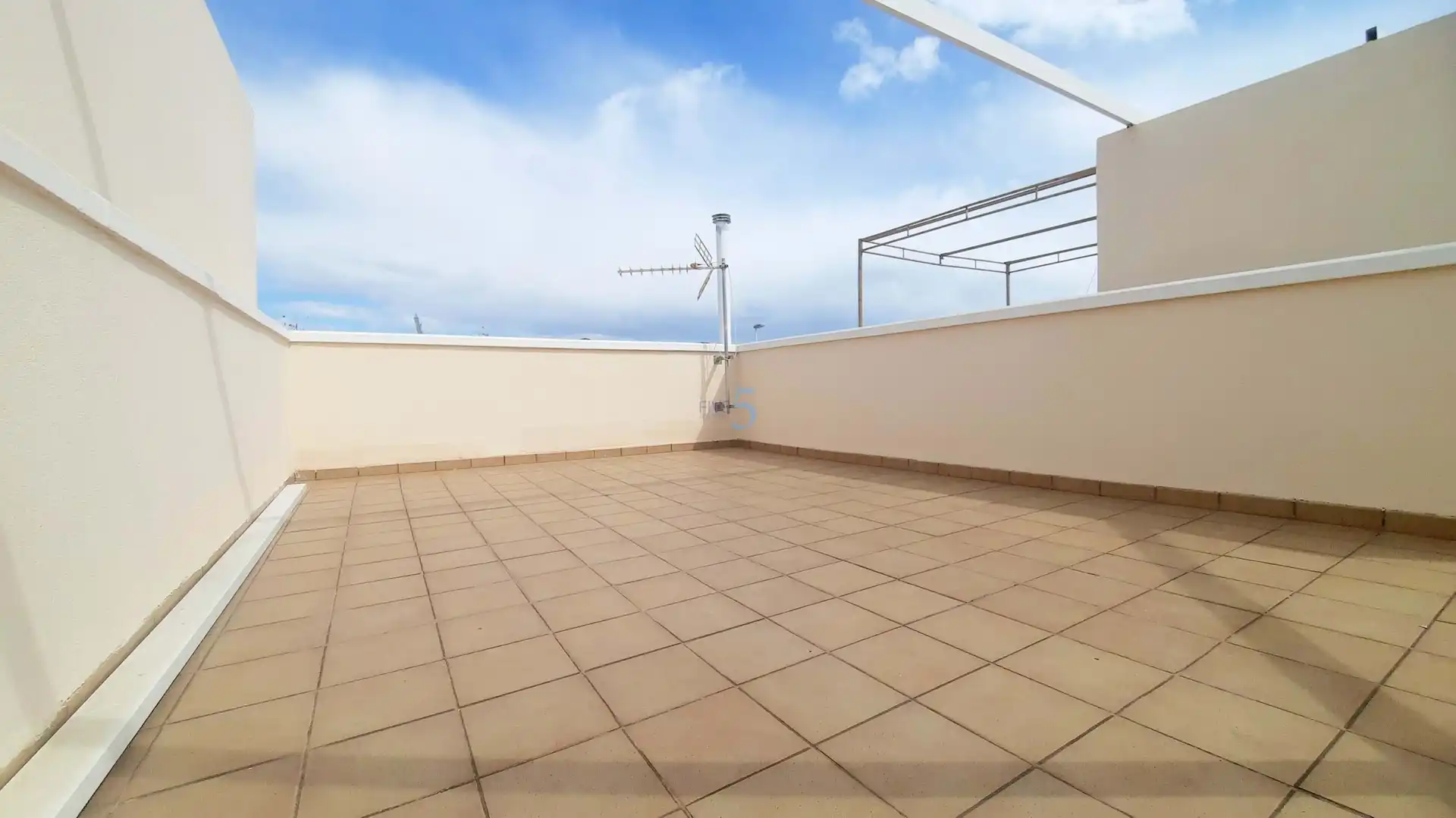 Casa a schiera con terrazza in vendita a Los Peñascos - El Salero - Los Imbernones, imagen 2